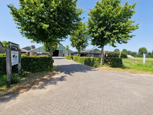 Afbeelding De Lage Broekkant