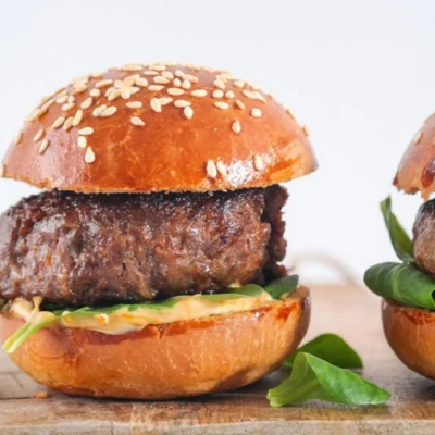 Productfoto Vlees  hamburgers Holyhoeve per 2 stuks