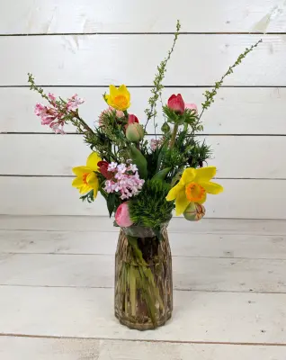 Productfoto Cadeauvaasje met seizoensbloemen