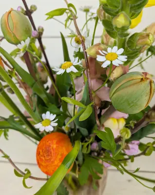 Productfoto Cadeauvaasje met seizoensbloemen