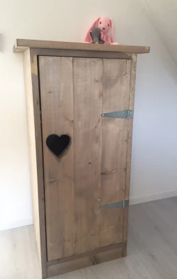 Productfoto Smalle steigerhouten kast