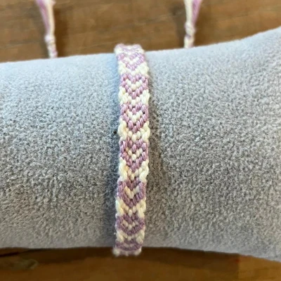 Productfoto Geknoopte armband - hartjes, lila