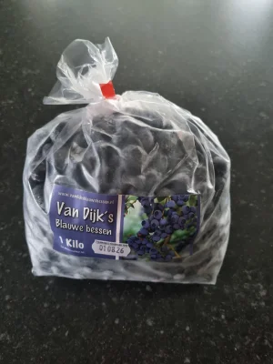 Productfoto Vers ingevroren zon gerijpte, onbespoten  blauwe bessen 1 kg