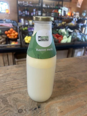 Productfoto Verse rauwe Jersey melk